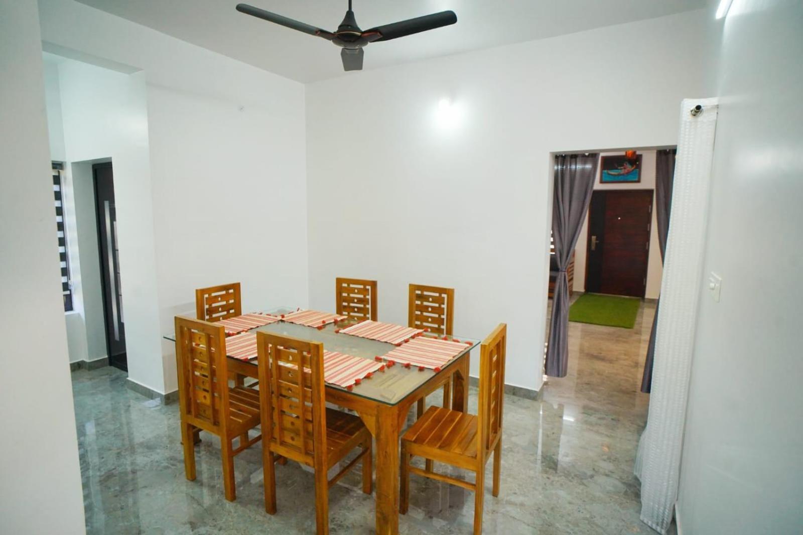 Vaishnavam Double Bedroom Villa Thekkady Extérieur photo